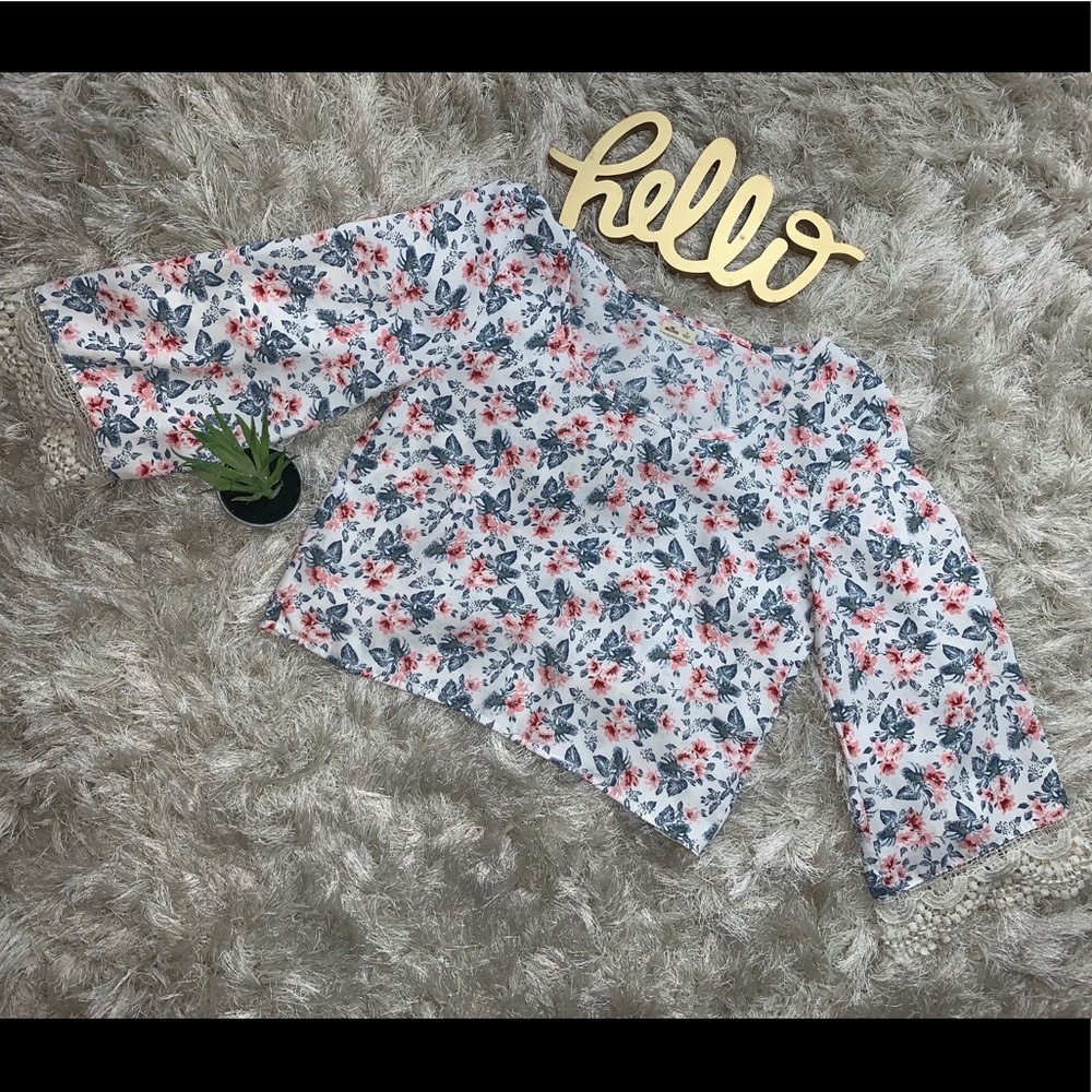 Hollister floral crop top
